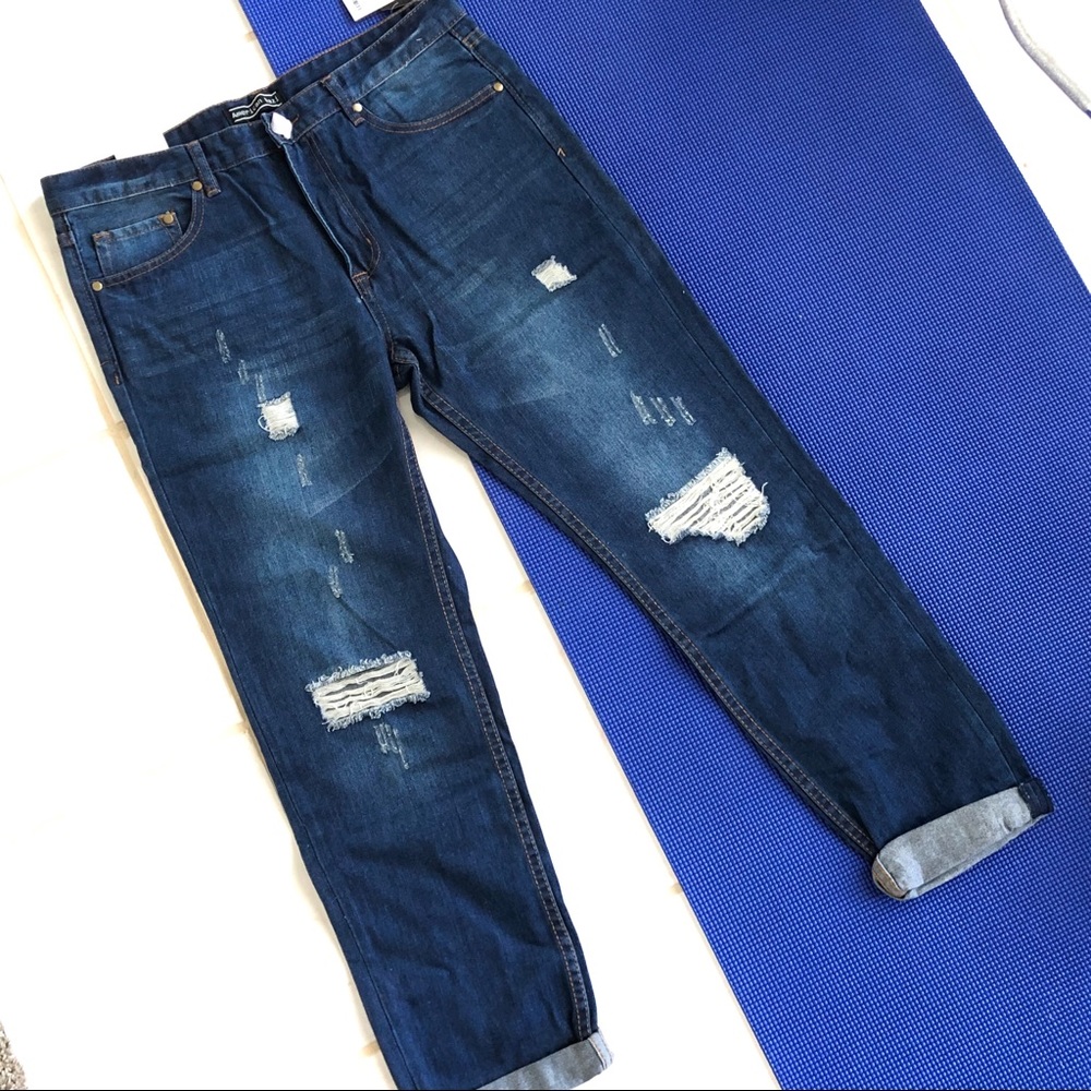Distressed Boyfriend Jeans High Rise